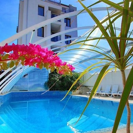 Enis Hotel С Минерален Басейн 萨帕雷瓦巴尼亚 外观 照片